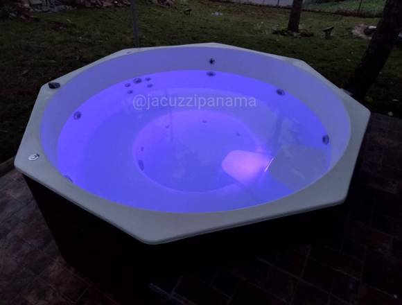 JACUZZI PARA EXTERIORES DE 7 PERSONAS