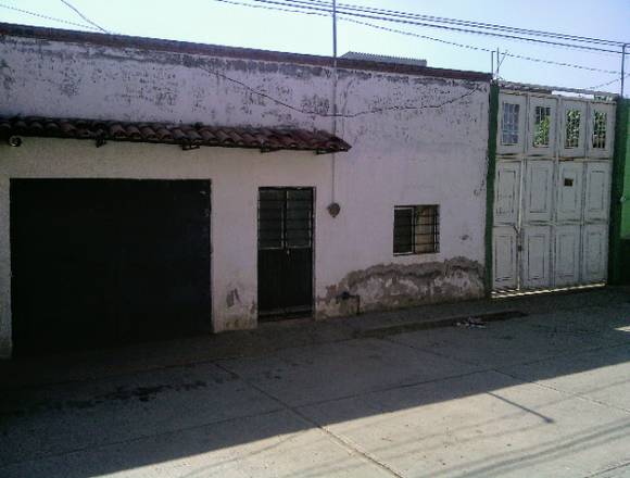 Casita de oportunidad en venta!