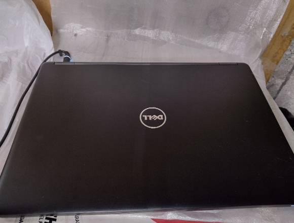 Laptop Dell core I5 6ta gen 14 pulg 8 gigas 