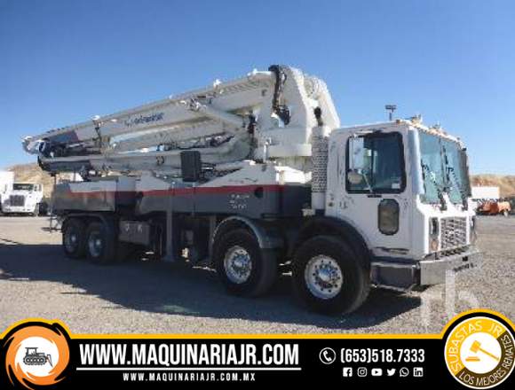 Bomba de concreto 2002 MACK 38 m 