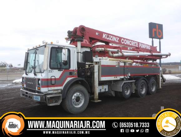 Bombas de concreto  2001 Mack 32 m