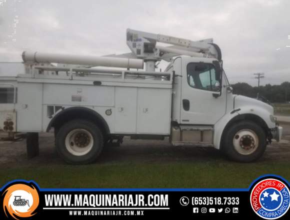 Grua 2005 freightliner 42 ft Machinery Hunter