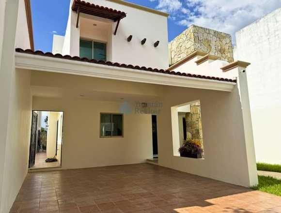 Casa en Venta, 3 Recamaras,Piscina, Norte de Mérida,