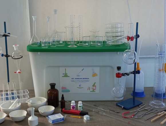 KIT DE CIENCIAS PARA LABORATORIO  50 PIEZAS