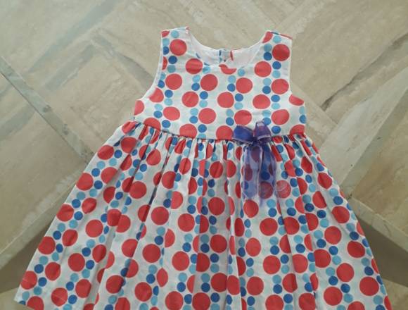 Vestido de niña, estampado.