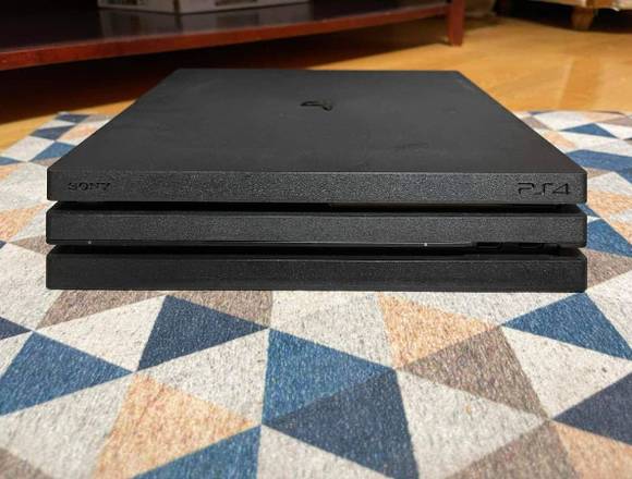 PS4 Pro 1TB como nuevo