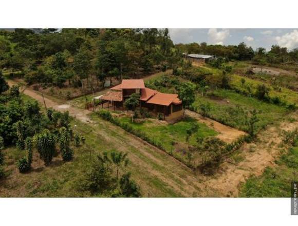 TARAPOTO: TERRENO CON CASA + TERRENOS ADDICIONALES!