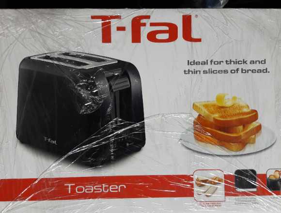 TOSTADORA DE PAN T-FAL COLOR NEGRO EXCELENTE $