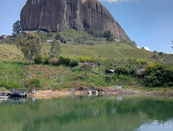 Alojamiento Cabañas con Jacuzzi en Guatapé 