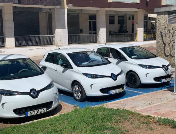 Aluguer carro elétrico Renault Zoe Aut. 5 lugares