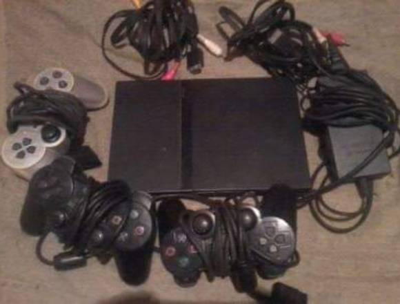 PLAYSTATION 2 EN BUEN ESTADO DE USO