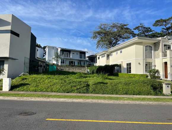 Se vende lote condominio Tierras de Café Heredia 