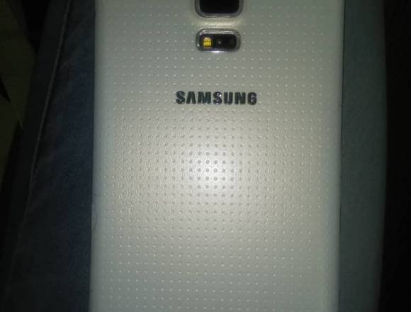 Samsung s5 detalle de bateria y la pantalla