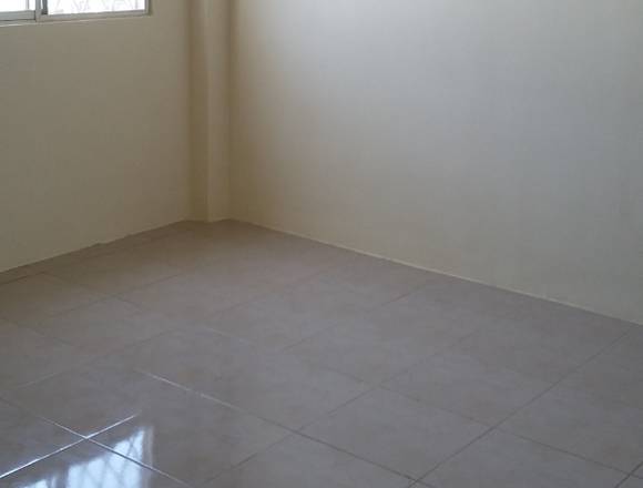 Casa grande, linda, seminueva y esquinera en venta