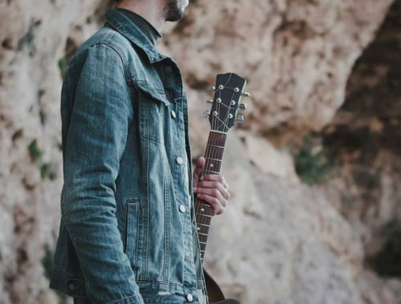 Clases de guitarra y ukelele