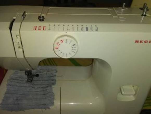 MAQUINA DE COSER MARCA REGINA MUY BUEN ESTADO,