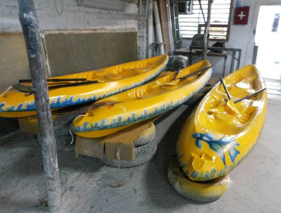 Fabricamos bote kayak en fibra de vidrio 