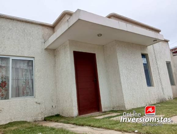 CASA ECONOMICA EN VENTA - AV. RADIAL 12 6TO ANILLO