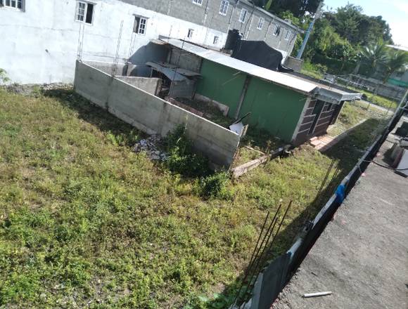 Casa con terreno de 600 mt²