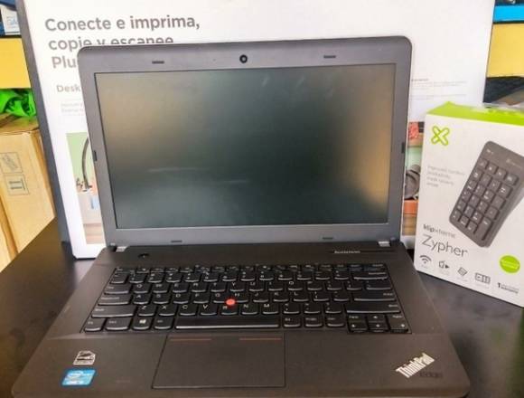  Laptop Lenovo CoreI3 3ra Generación