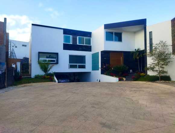 Casa en venta en Residencial Provenza, Tlajomulco