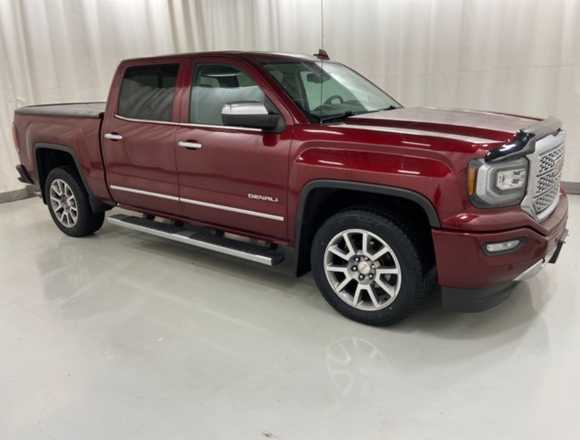 GMC SIERRA DENALI AÑO 2016