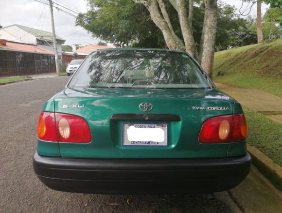 SE VENDE TOYOTA COROLLA XLi