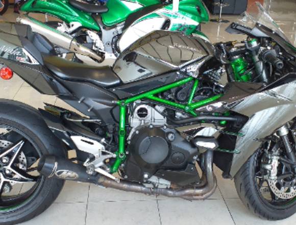  Kawasaki H2 Motor : 1000cc Año : 2015 Km: 14000 