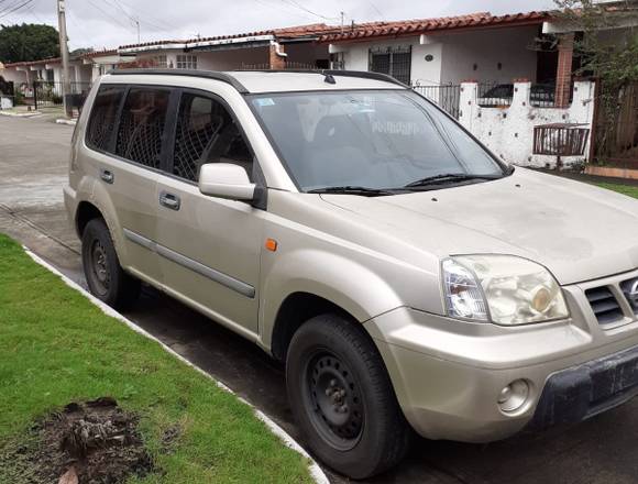 VENDO NISSAN XTRAIL (PRECIO NEGOCIABLE)