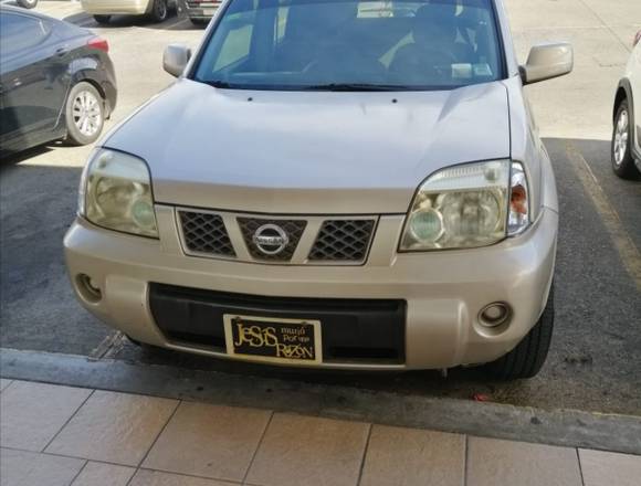 Se vende Nissan Xtrail 2005 4x4