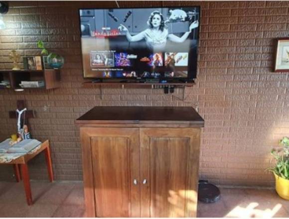 Mueble de Bar de Madera