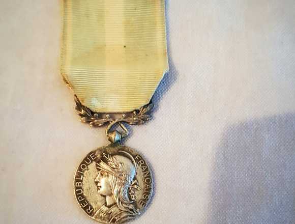 MEDALLA COLONIAL FRANCESA