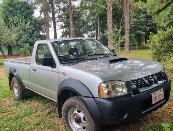 Vendo Camioneta Nissan Frontier 2009 cabina simple