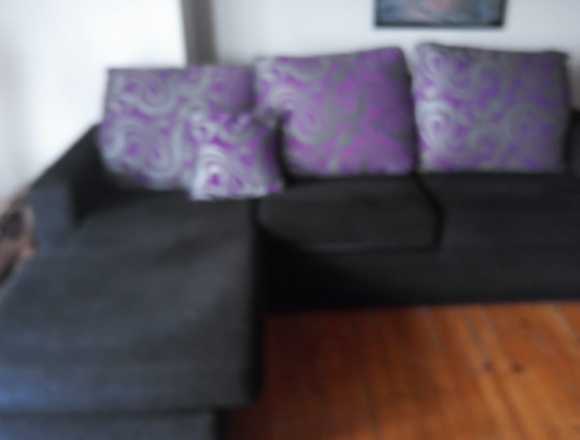 Vendo Sofa chaise longue seminuevo....