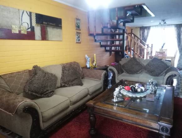 Venta de casa en Maipú, 4 dormitorios, 3 baños