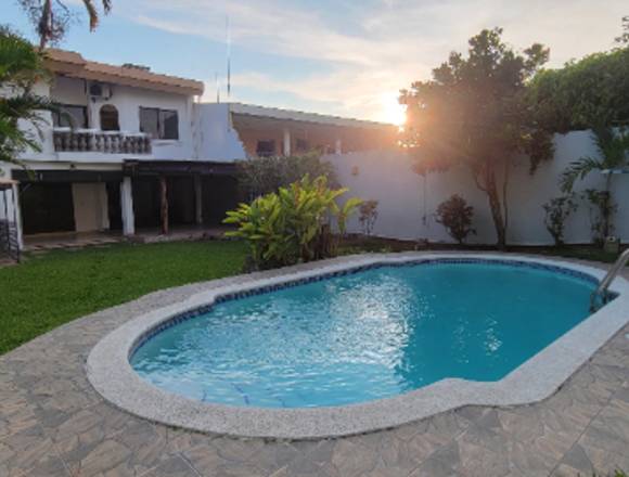 CASA EN ALQUILER EN CUMBRES DE CUSCATLÁN