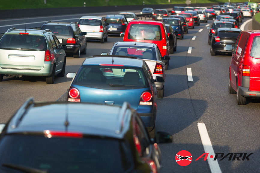 Consejos para no estresarte con el coche en la carretera