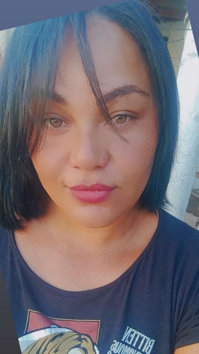 Luciene M.