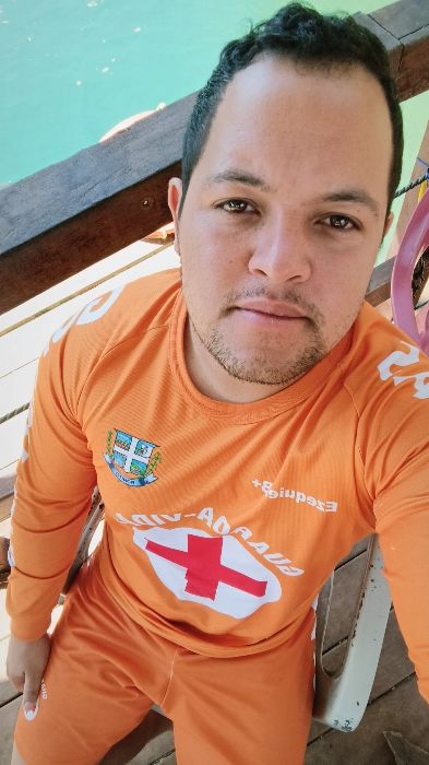 Ezequiel J.
