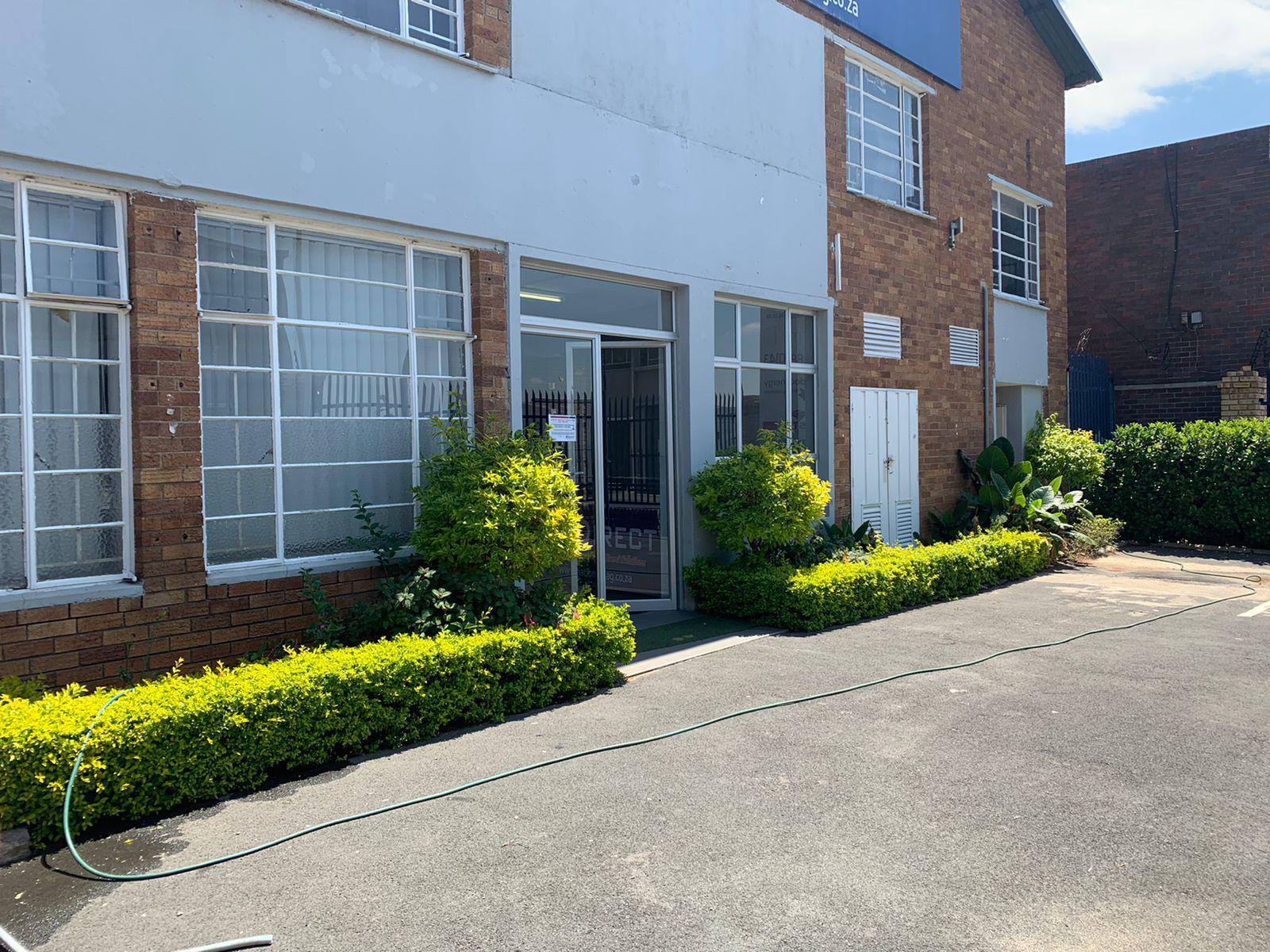 Spacious, well maintained industrial facility for rent in Kew