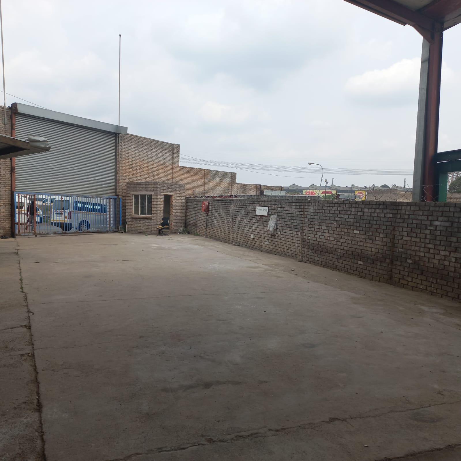Industrial facility for rent in Westgate
