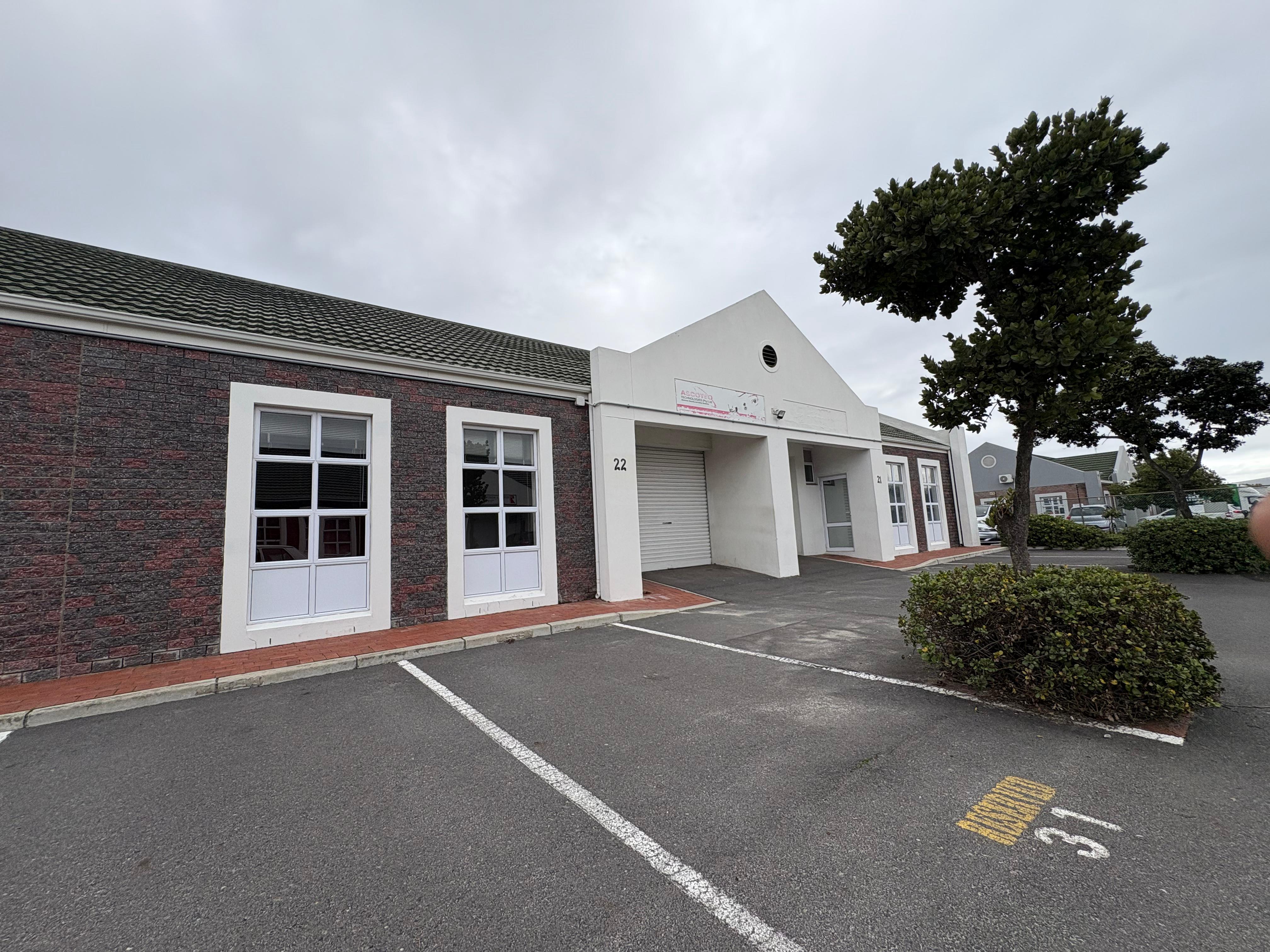 PROSPERITY BUSINESS PARK | WAREHOUSE TO RENT | MONTAGUE GARDENS | 100m²