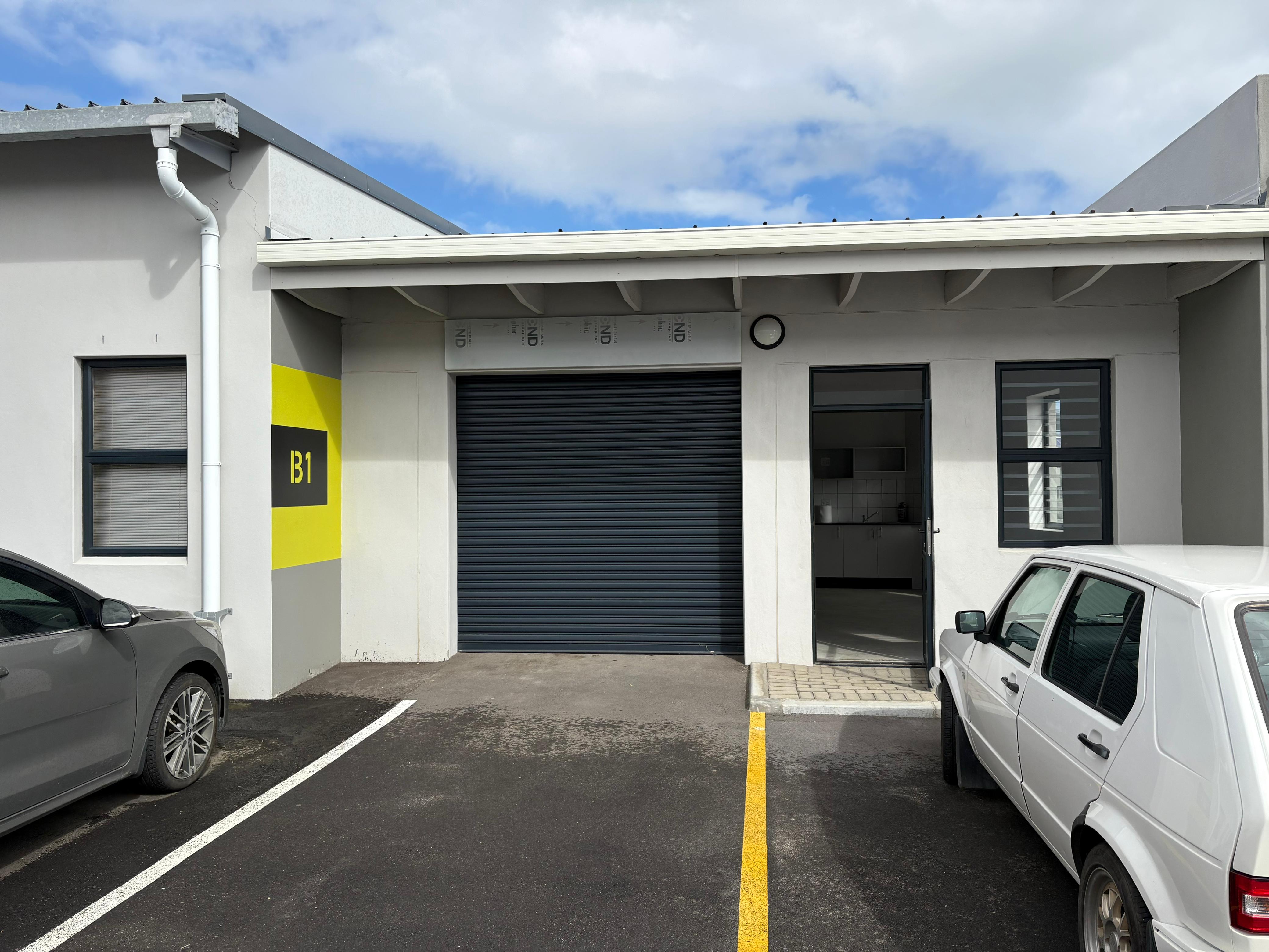 THE EXCHANGE | INDUSTRIAL WAREHOUSE TO LET | MONTAGUE GARDENS | 43m²