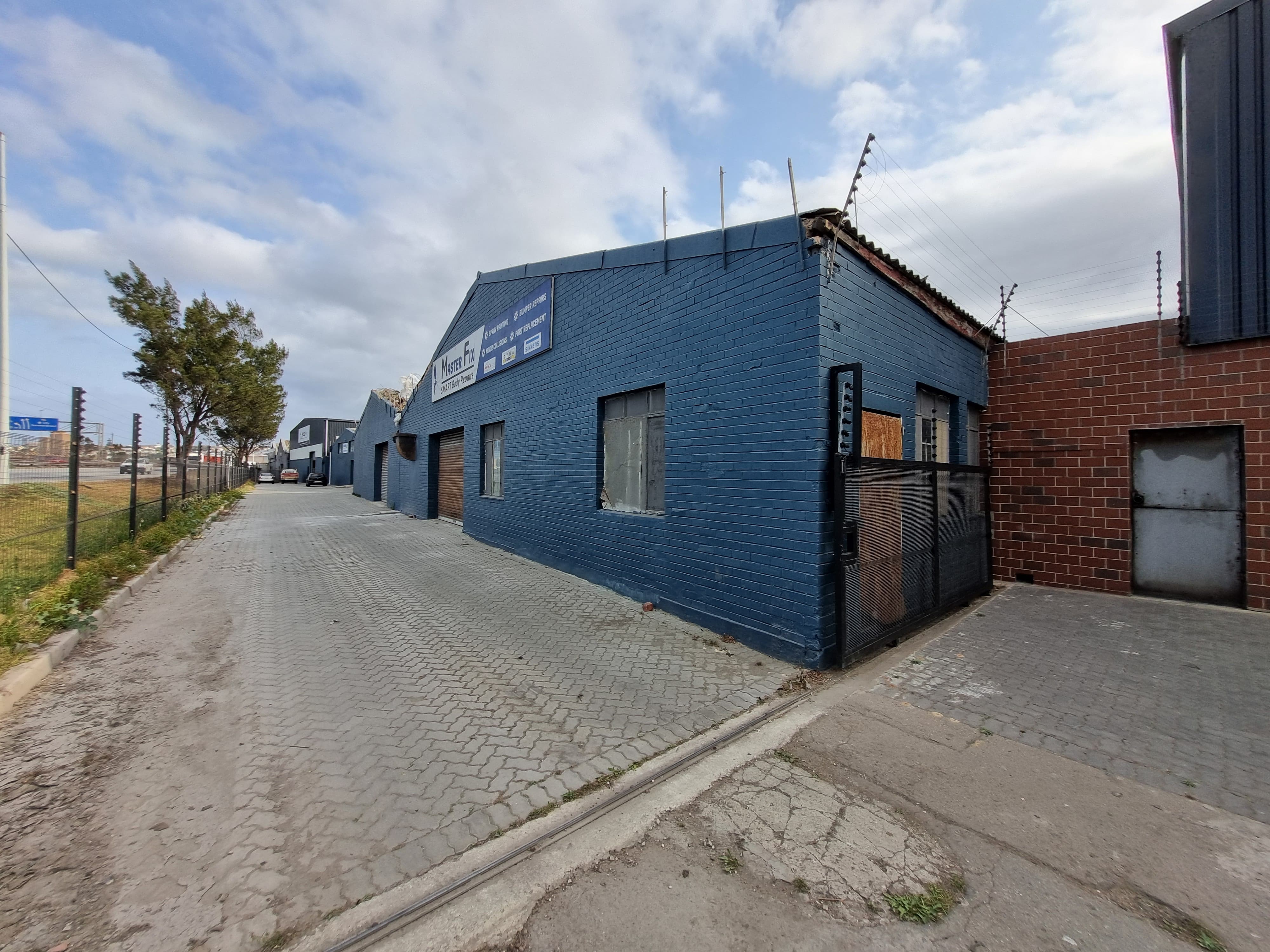 Warehouse to let in Sydenham