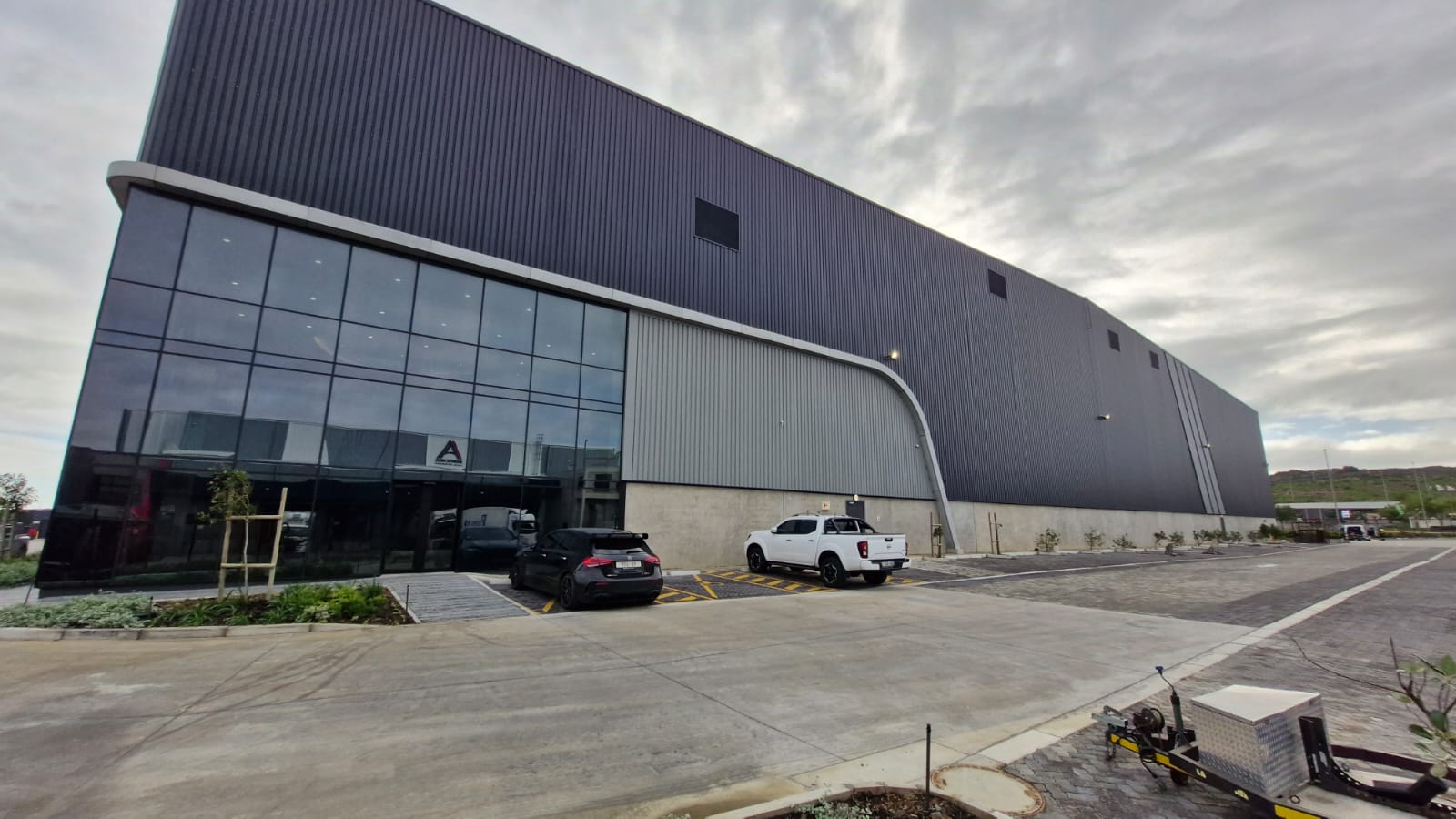 BOMMELHOEK ROAD | WAREHOUSE  TO LET | ATLANTIC HILLS | 13000m²