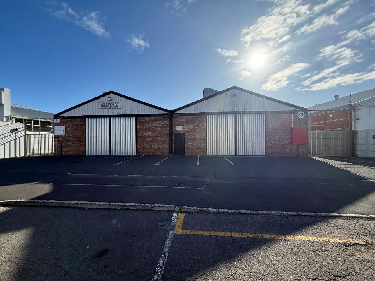 **SOLE MANDATE**1,100m² Freestanding Warehouse To Let in Paarden Eiland