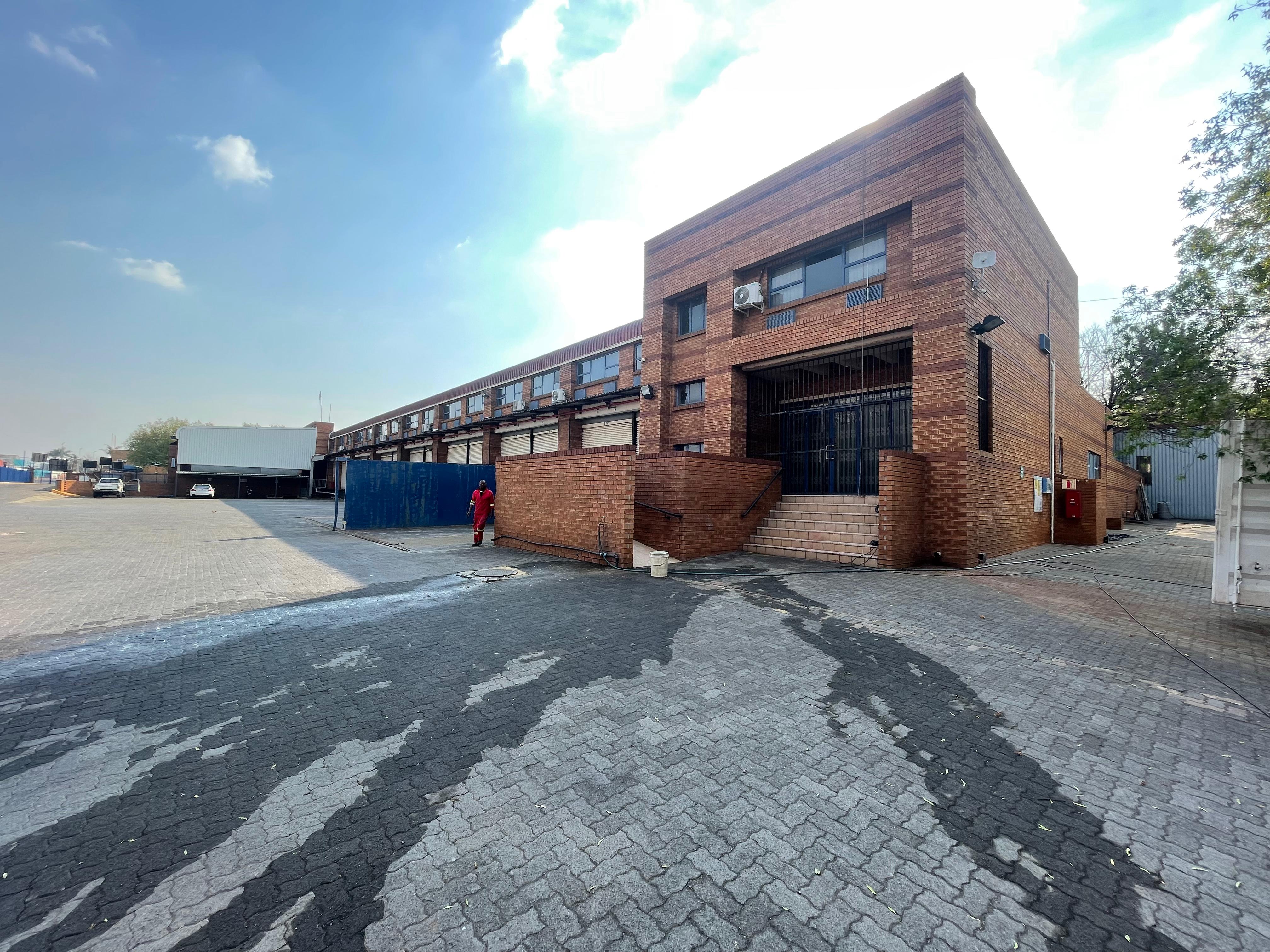Exceptional Industrial Facility To Let in Hughes