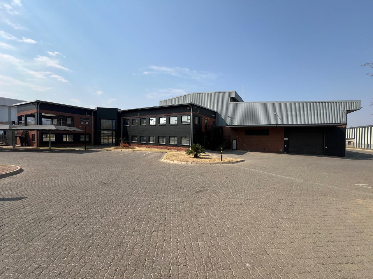 Free standing, A grade building for rent in Gosforth Park