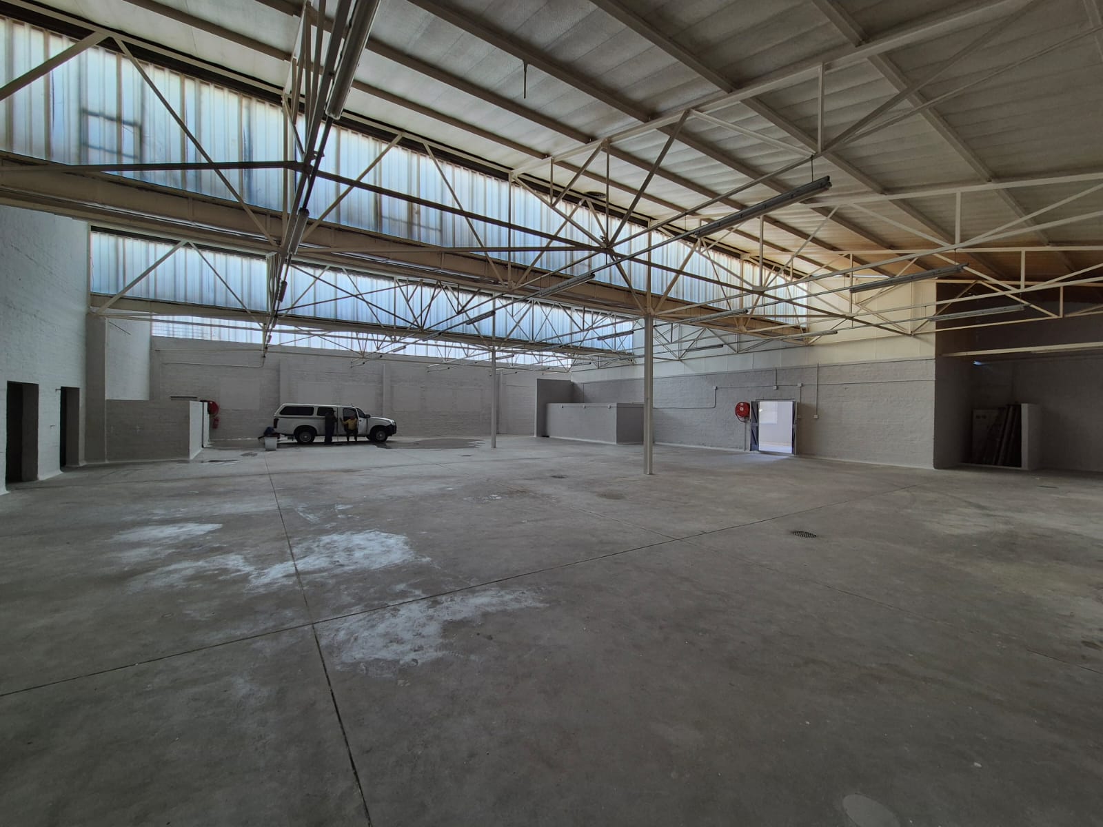 WEST STREET | INDUSTRIAL BUILDING TO RENT | PAROW EAST | 1950m²