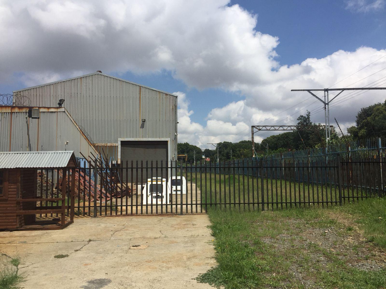 9640sqm Warehouse on large stand for Sale in Denver